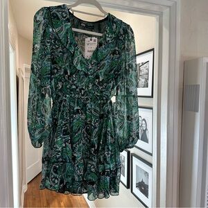 Zara Green and Black Paisley Print Long Sleeve Dress